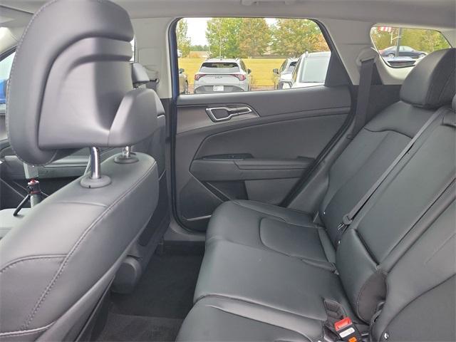 new 2026 Kia Sportage car, priced at $33,321