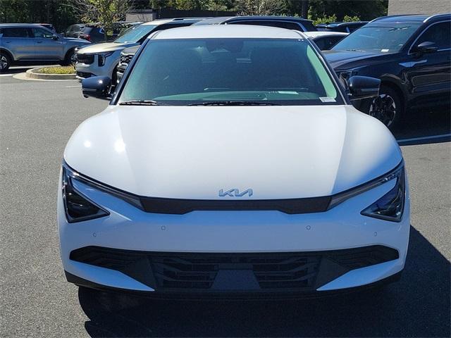 new 2025 Kia EV6 car, priced at $42,887