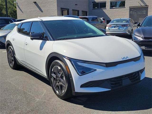 new 2025 Kia EV6 car, priced at $42,887
