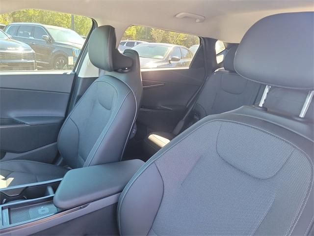 new 2025 Kia EV6 car, priced at $42,887