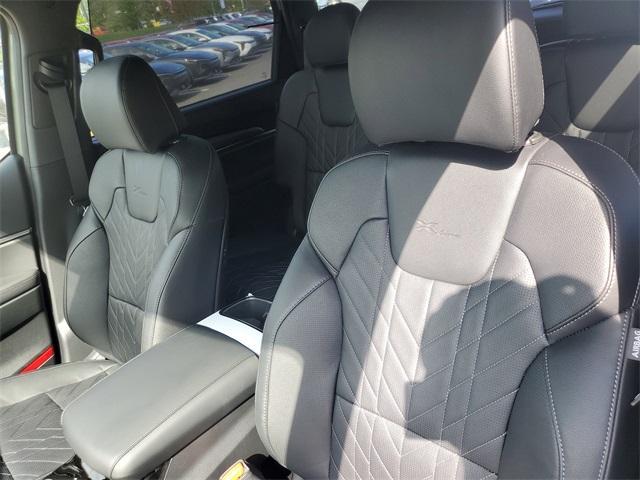 new 2025 Kia Telluride car, priced at $50,154