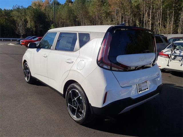 new 2025 Kia Soul car, priced at $25,632