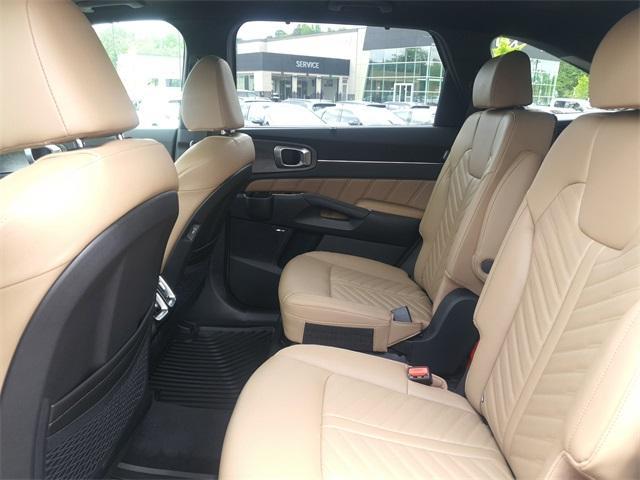 new 2025 Kia Sorento car, priced at $47,717