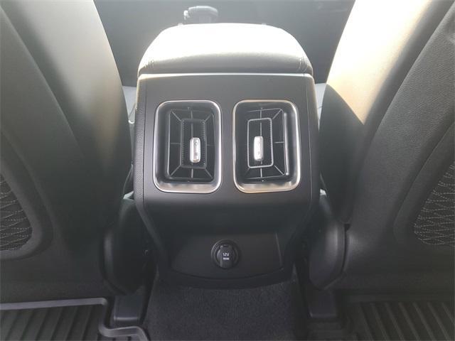 new 2025 Kia Sorento car, priced at $37,166