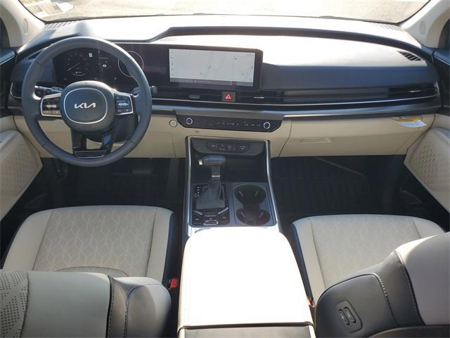 used 2025 Kia Carnival car, priced at $47,091