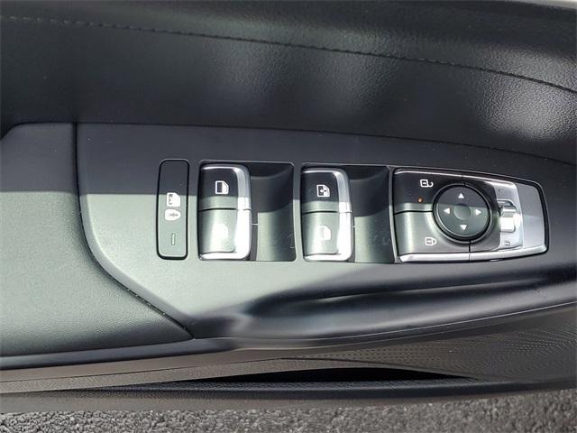 new 2025 Kia K5 car, priced at $27,197