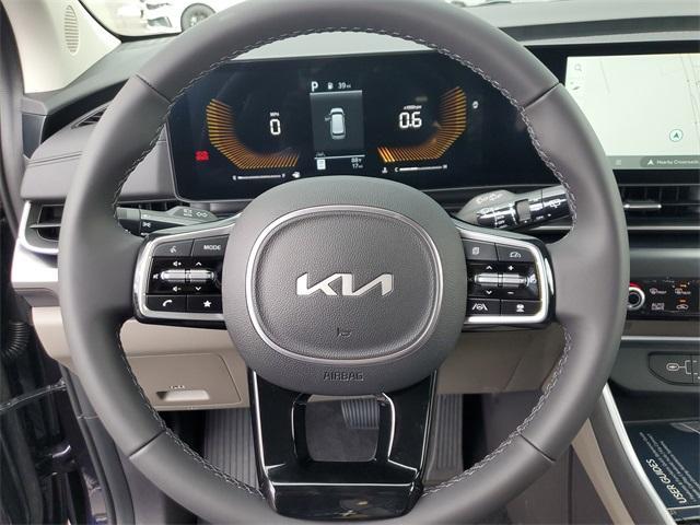 new 2025 Kia Carnival car, priced at $38,223