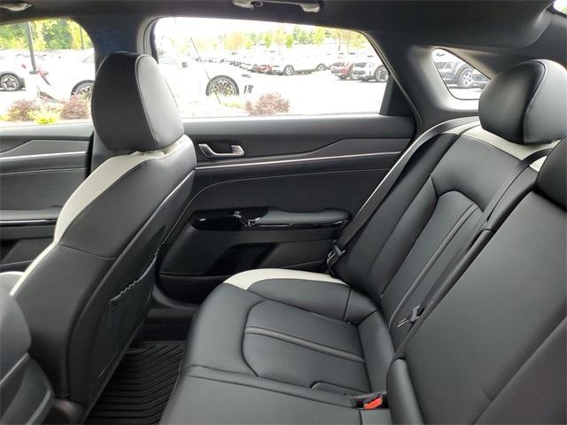 new 2025 Kia K5 car, priced at $32,299