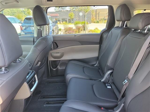new 2026 Kia Carnival Hybrid car, priced at $44,510