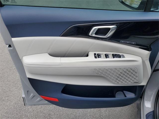 new 2025 Kia Carnival car, priced at $54,365