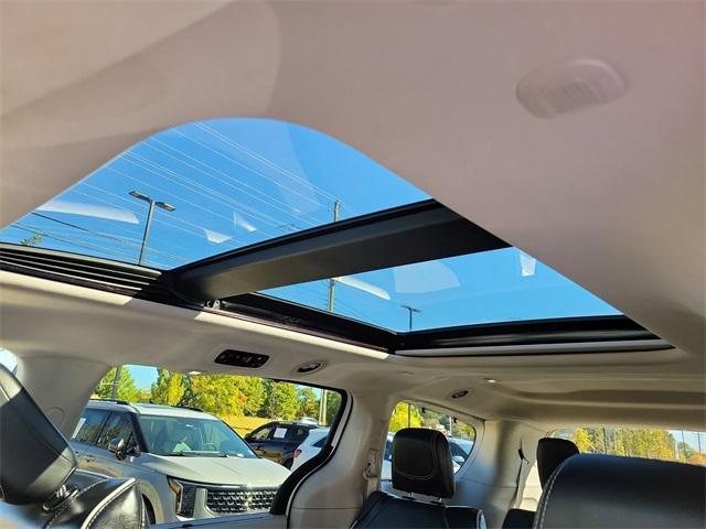 used 2023 Chrysler Pacifica car, priced at $28,953