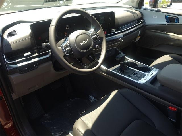 new 2025 Kia Carnival car, priced at $38,475