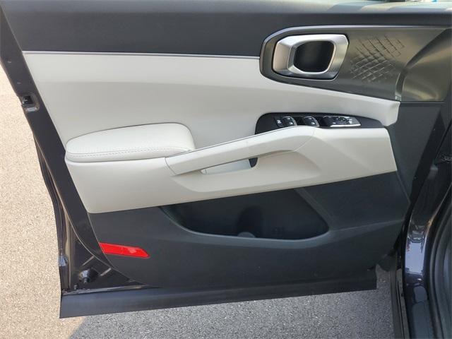 new 2025 Kia Sorento car, priced at $36,682