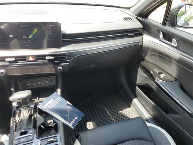 new 2025 Kia K5 car, priced at $30,624