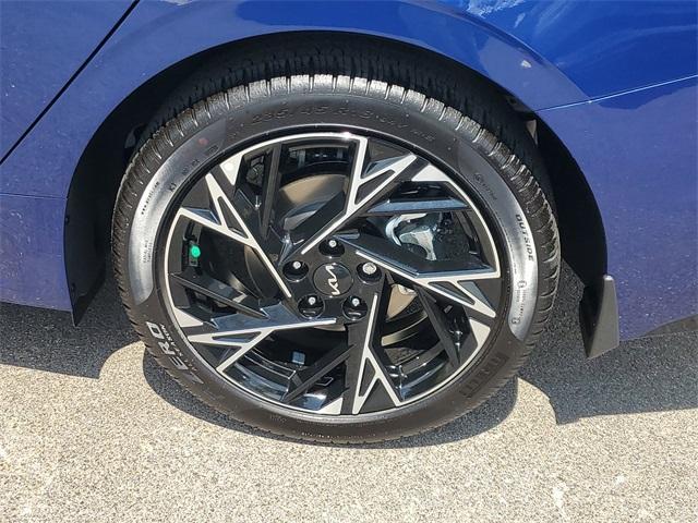 new 2025 Kia K5 car, priced at $30,624