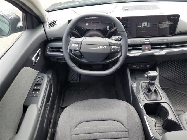 new 2025 Kia K4 car, priced at $24,073