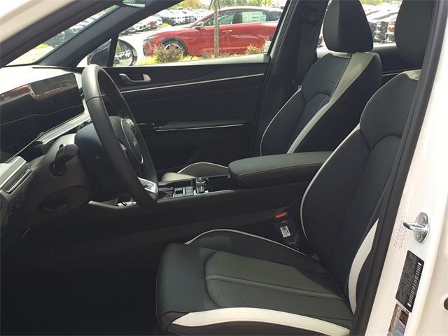 new 2025 Kia K5 car, priced at $30,885