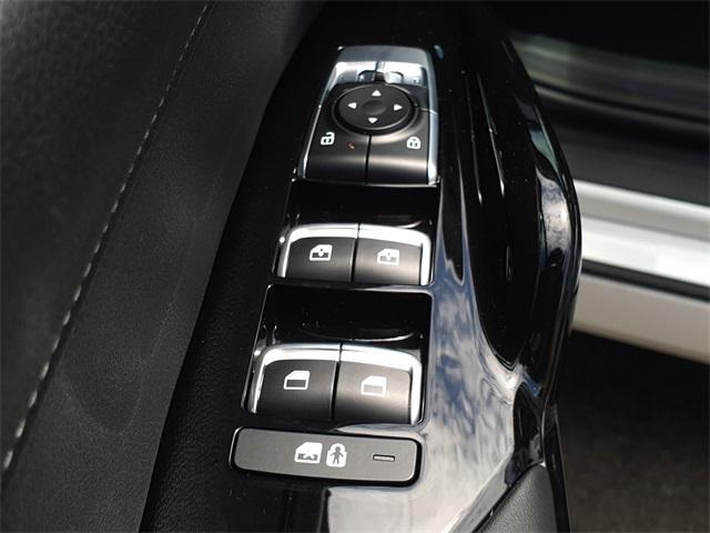 new 2025 Kia K5 car, priced at $30,885