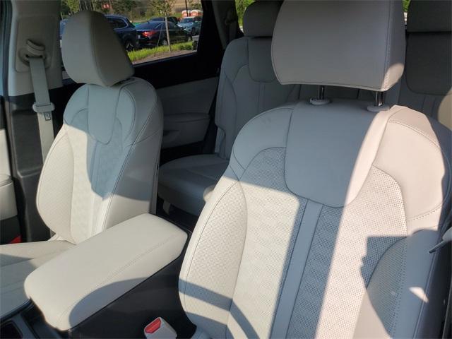 new 2025 Kia Sorento car, priced at $36,792