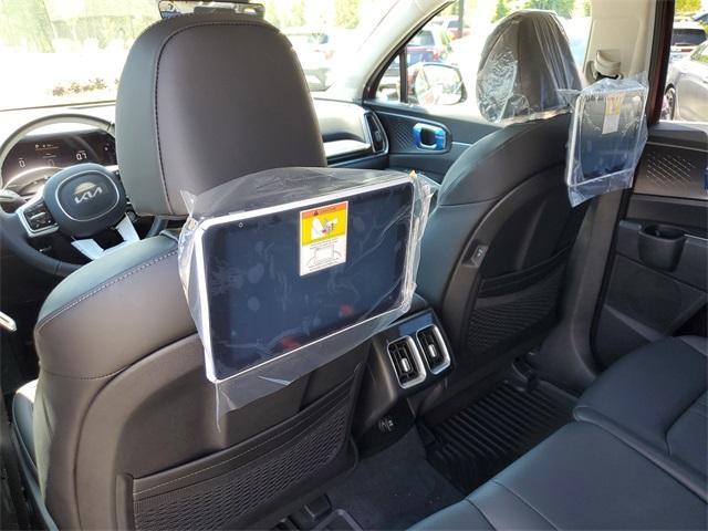 new 2025 Kia Sorento car, priced at $37,493