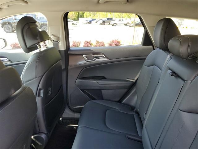 used 2025 Kia Sportage car, priced at $30,250