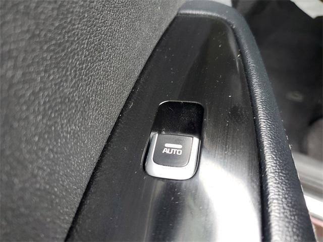 used 2019 Kia Sorento car, priced at $18,993