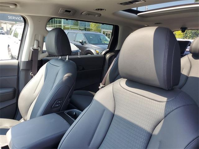 new 2026 Kia Carnival Hybrid car, priced at $54,785