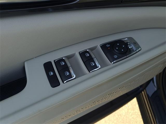 new 2025 Kia Carnival Hybrid car, priced at $50,895