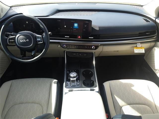 new 2025 Kia Carnival Hybrid car, priced at $50,895