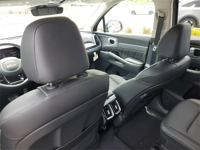 new 2025 Kia Sorento car, priced at $41,164
