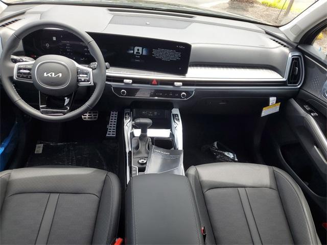 new 2025 Kia Sorento car, priced at $41,164