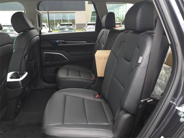new 2025 Kia Telluride car, priced at $40,158