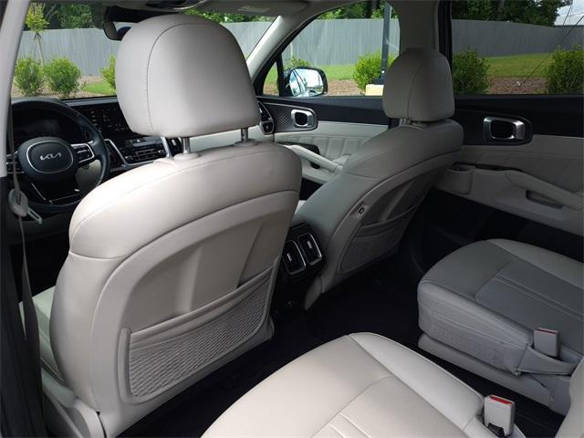 used 2022 Kia Sorento car, priced at $23,059