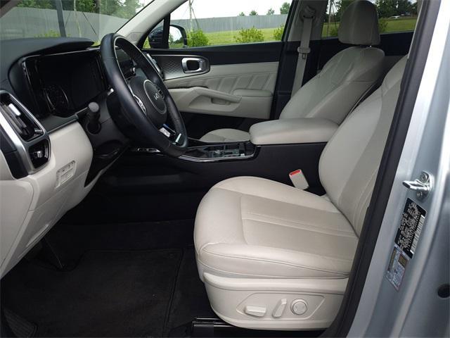 used 2022 Kia Sorento car, priced at $23,059