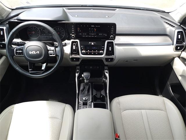 used 2022 Kia Sorento car, priced at $23,059