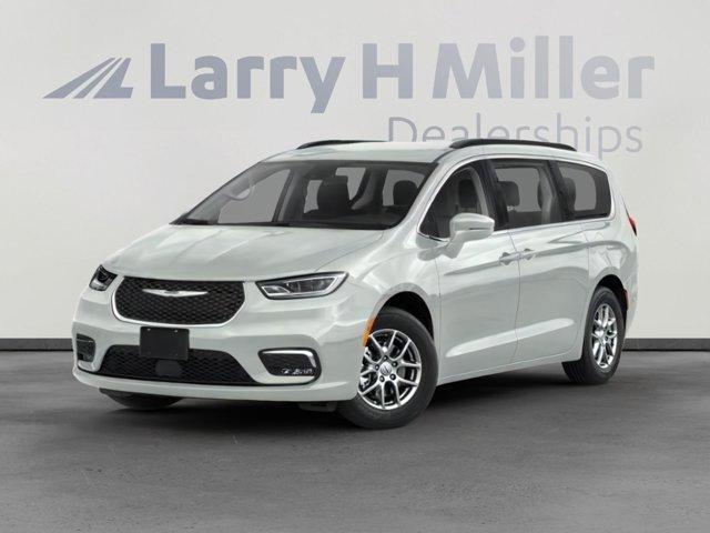 used 2022 Chrysler Pacifica car, priced at $20,628