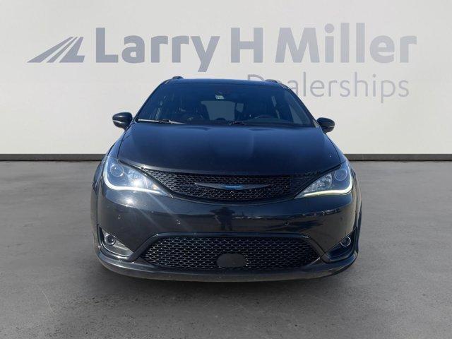 used 2020 Chrysler Pacifica Hybrid car, priced at $20,887