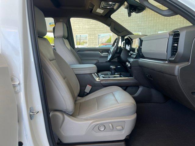 used 2023 GMC Sierra 1500 car, priced at $40,599