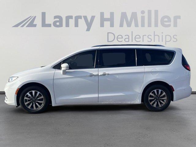 used 2021 Chrysler Pacifica car, priced at $18,772