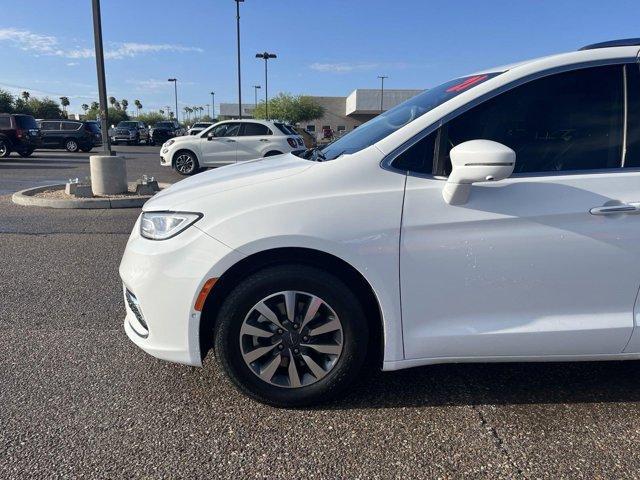 used 2021 Chrysler Pacifica car, priced at $18,772