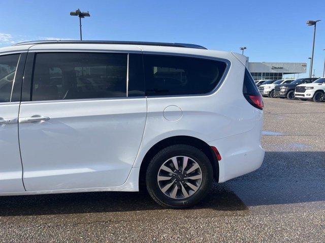 used 2021 Chrysler Pacifica car, priced at $18,772