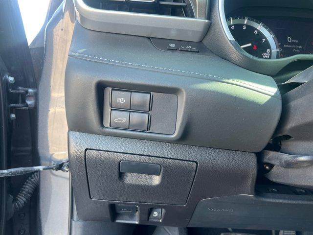 used 2021 Toyota Highlander car, priced at $33,001