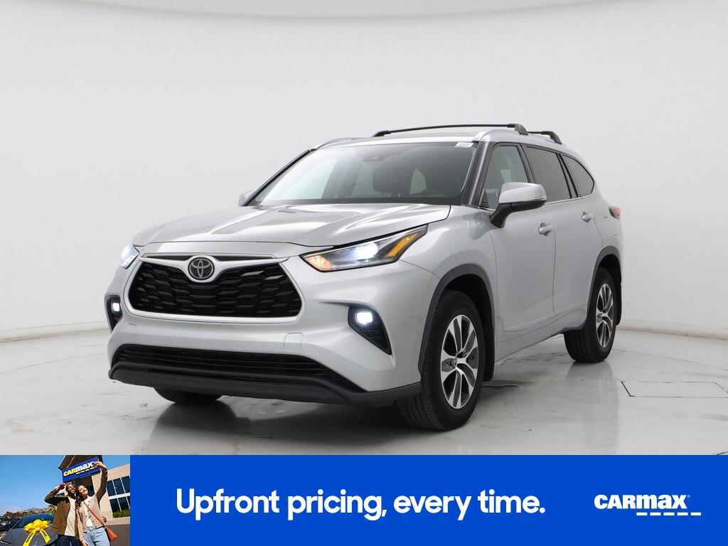 used 2021 Toyota Highlander car, priced at $27,998