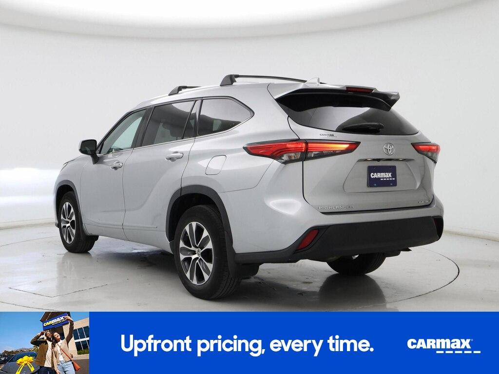 used 2021 Toyota Highlander car, priced at $27,998