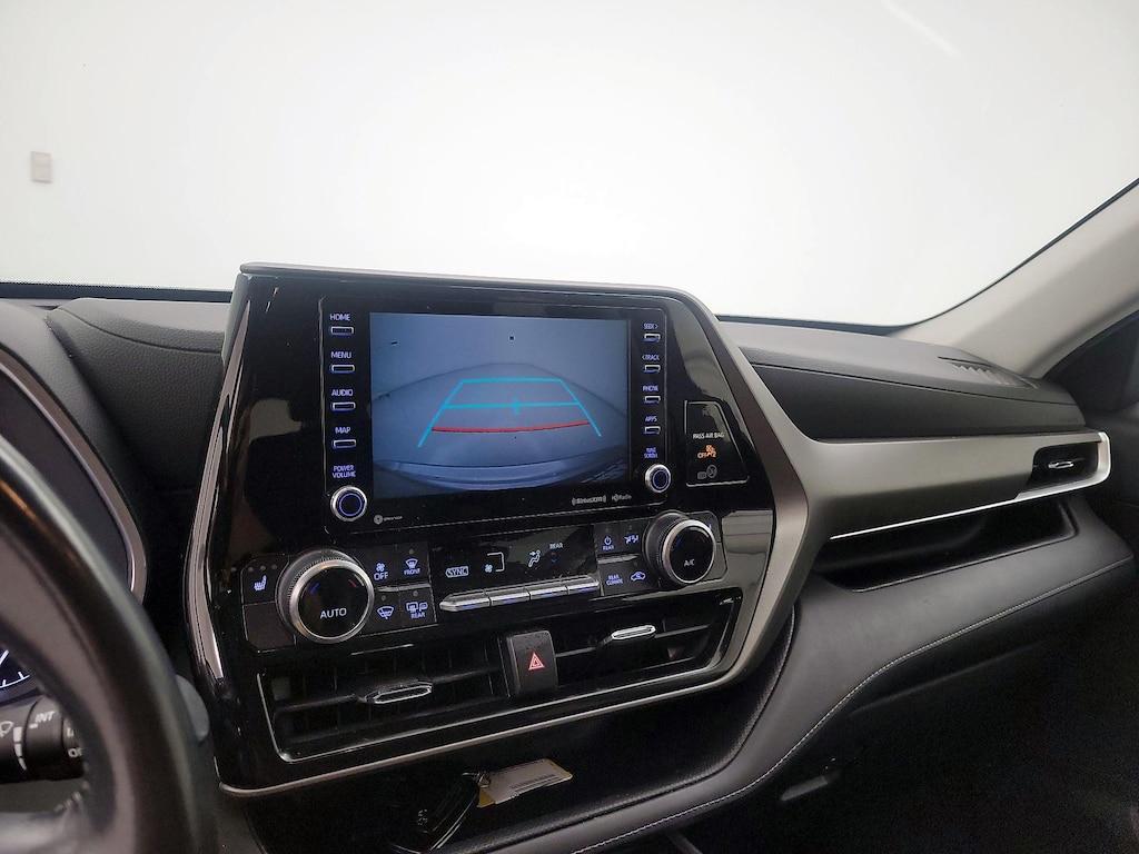 used 2021 Toyota Highlander car, priced at $27,998