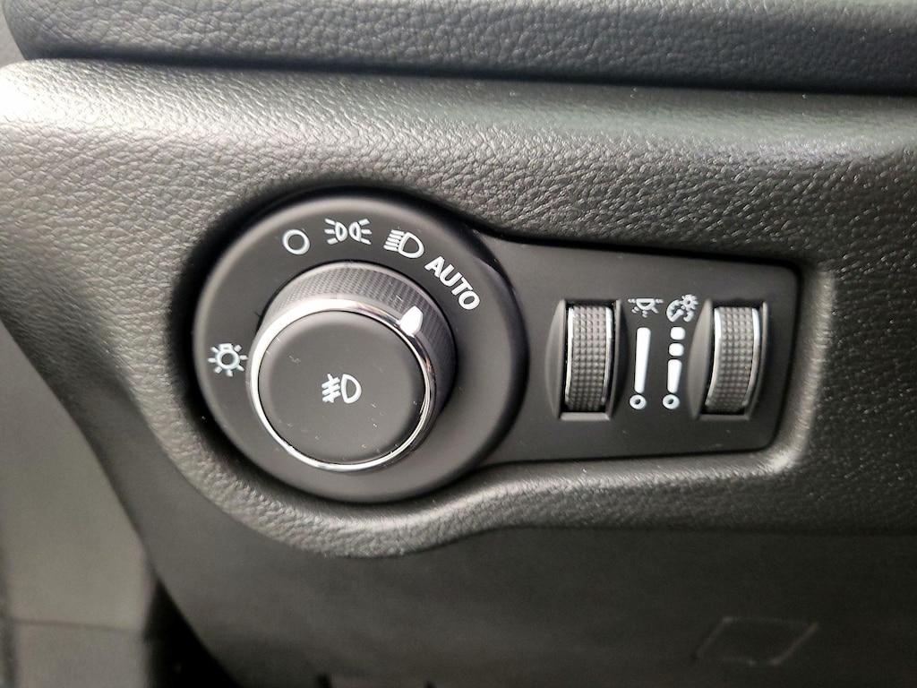 used 2023 Chrysler Pacifica car, priced at $39,998