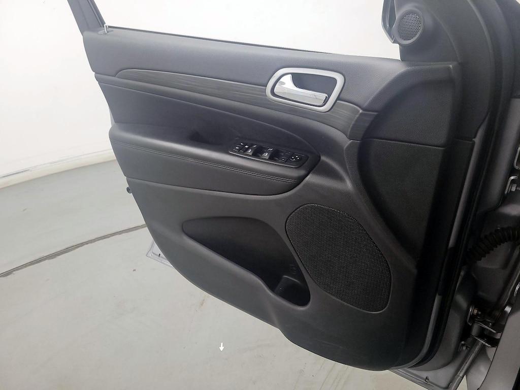 used 2021 Jeep Grand Cherokee car, priced at $22,998