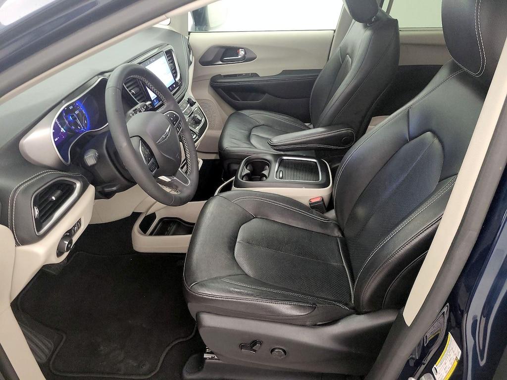 used 2022 Chrysler Pacifica car, priced at $30,998
