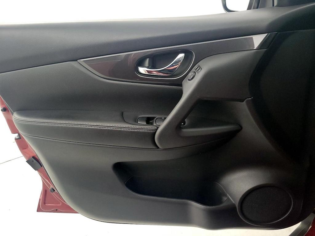 used 2019 Nissan Rogue car, priced at $15,998