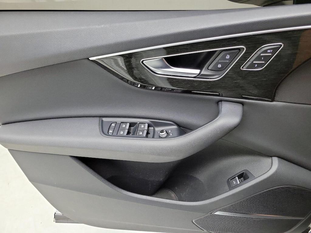 used 2022 Audi Q7 car, priced at $38,998